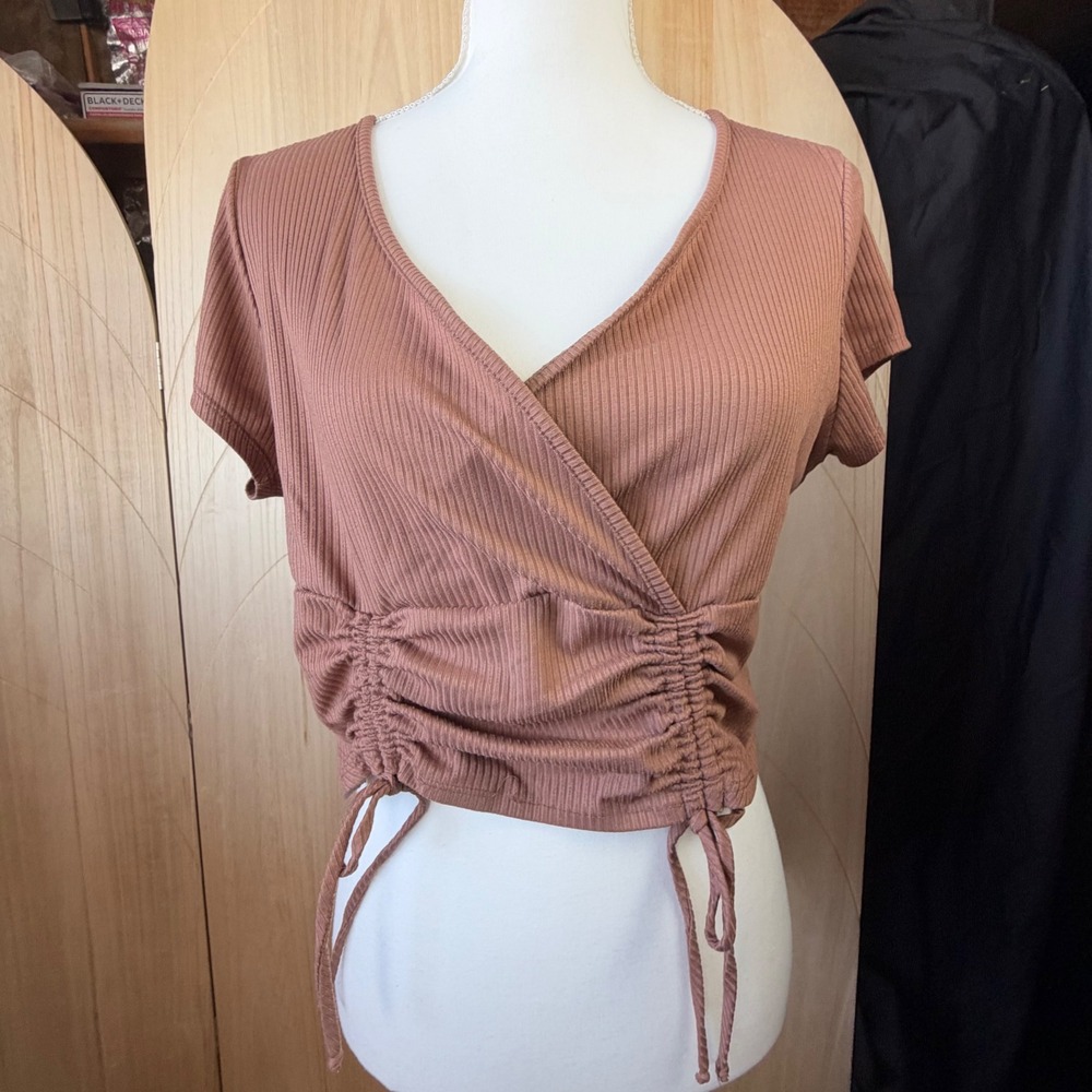 Rebellious Dreamer Ribbed Wrap Top XL Brown Cinched Front Short Sleeve Casual